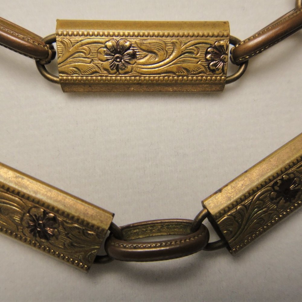 Victorian Book Chain Necklace Choker Brass Gold - Picture 2 of 10